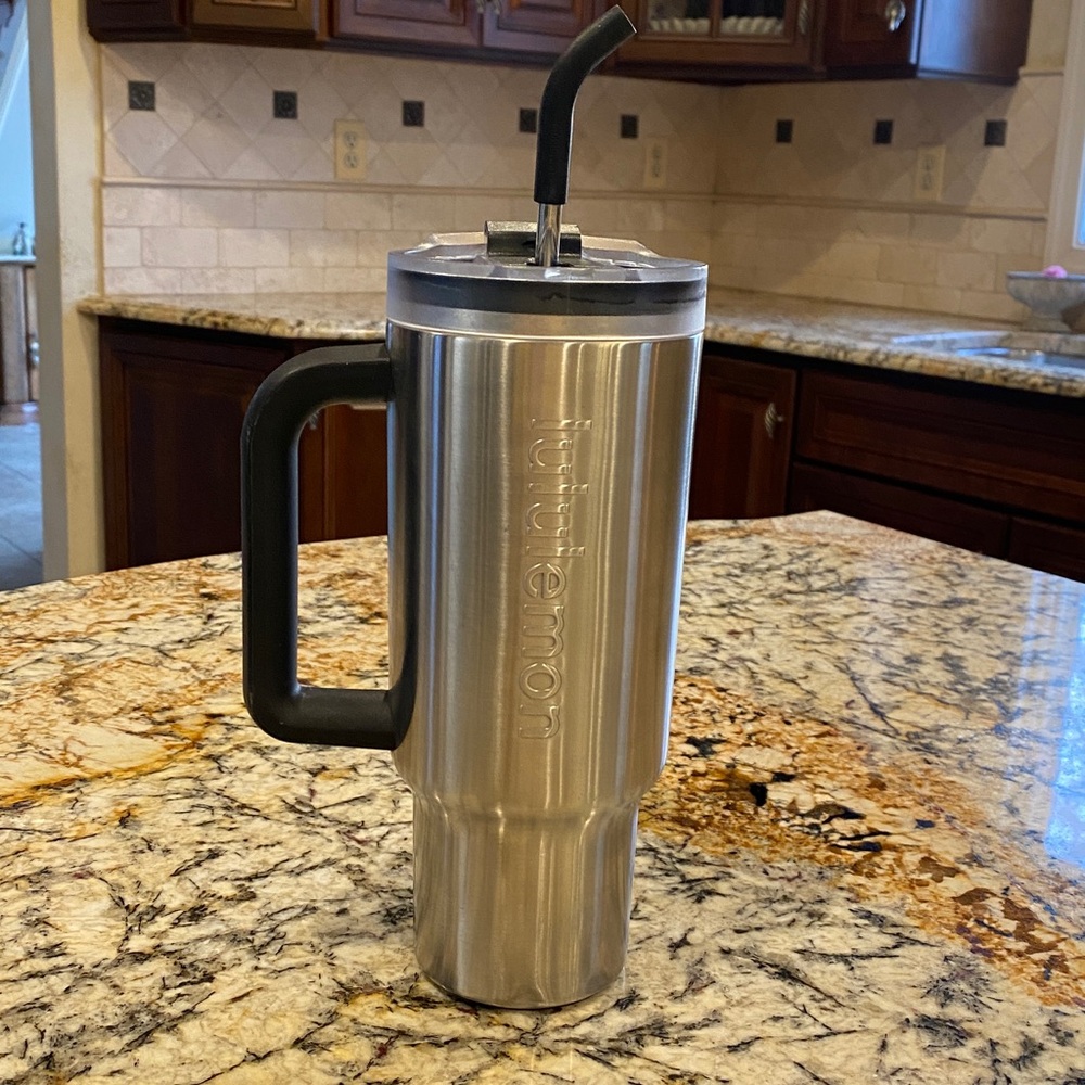 LULULEMON Insulated Water Travel Silver  Tumbler 40oz w/Straw